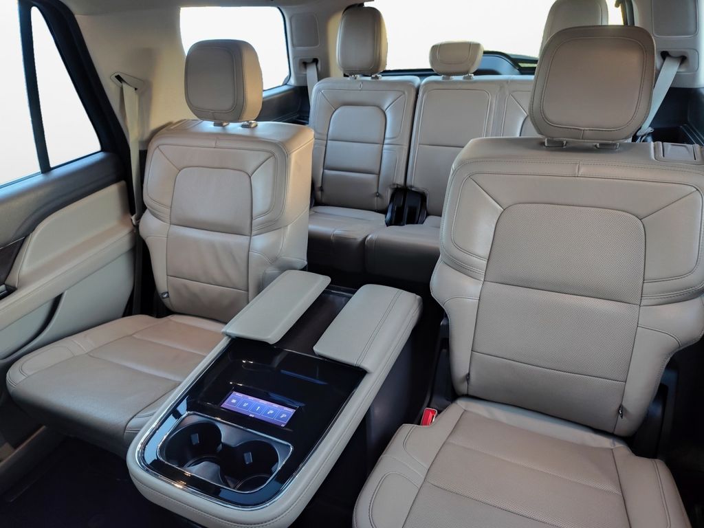 Used Car 2022 Lincoln Navigator  Reserve For Sale Under $60,000 In Austin, Texas
