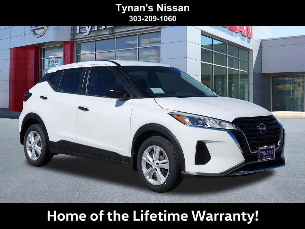 White (Fresh Powder) 2025 Nissan Kicks Play S FWD SUV / Crossover Front-Wheel Drive Continuously Variable Transmission