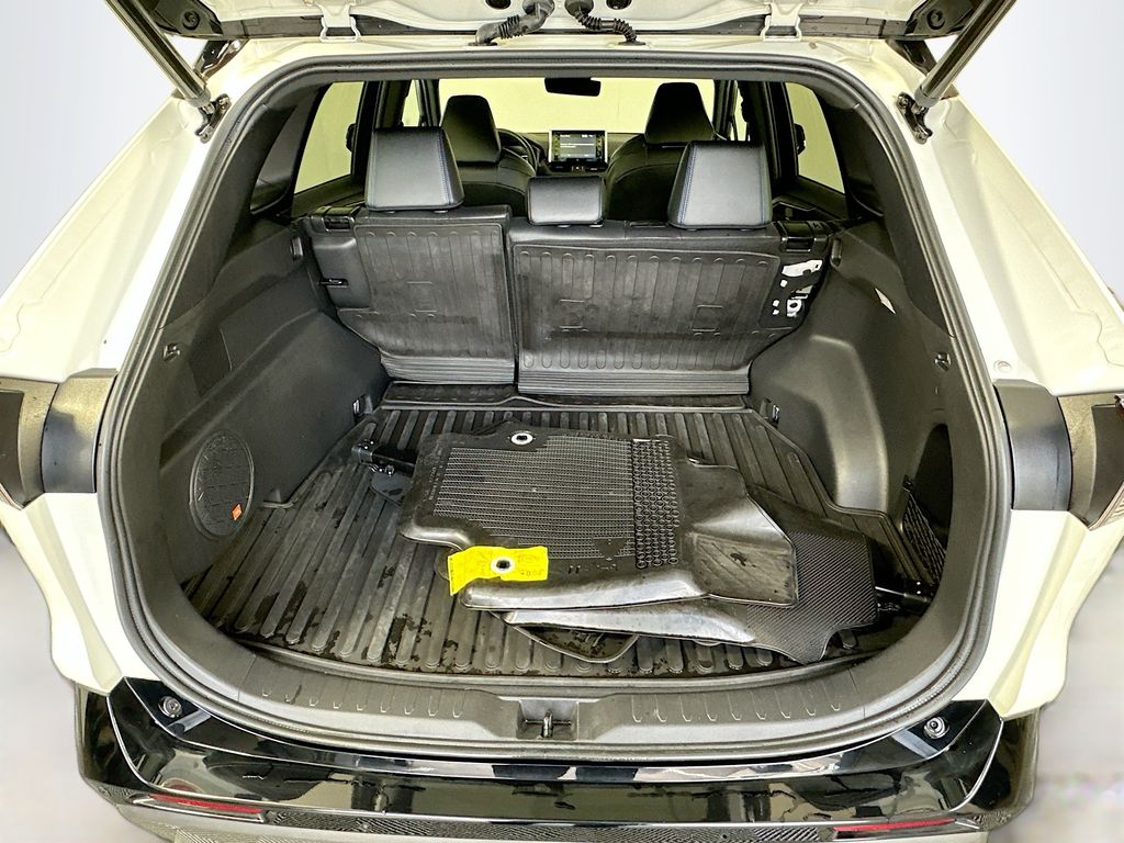 Thumbnail: 2021 Toyota RAV4 - 27