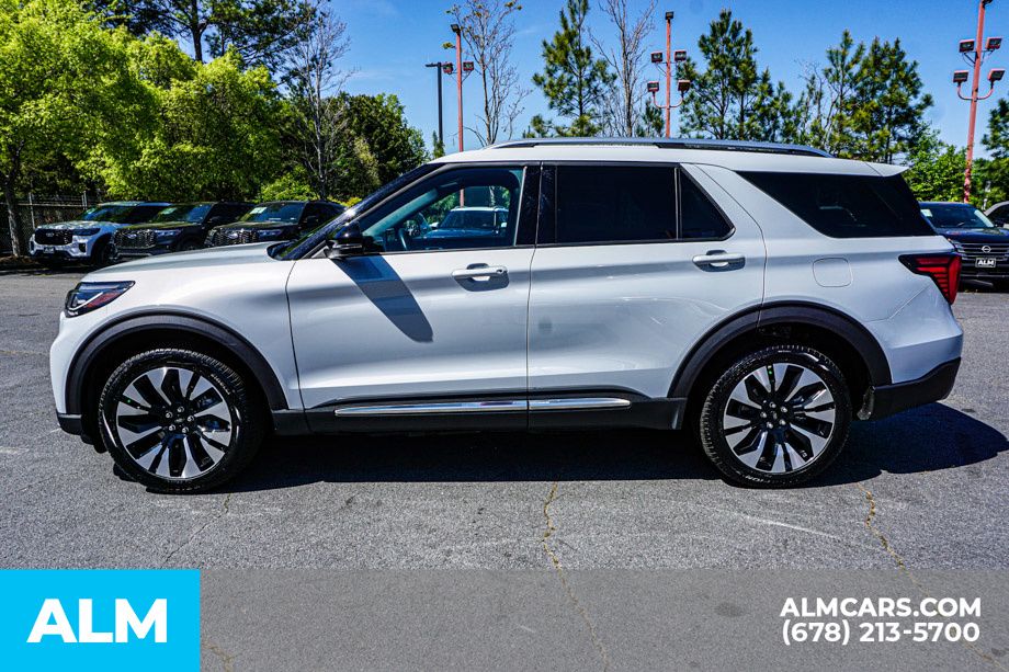 Used 2025 White Ford Platinum image 7