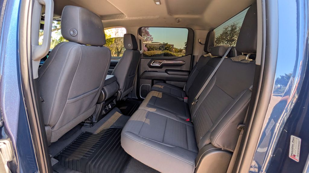 Used 2023 Chevrolet Silverado 1500 LT 4D Crew Cab