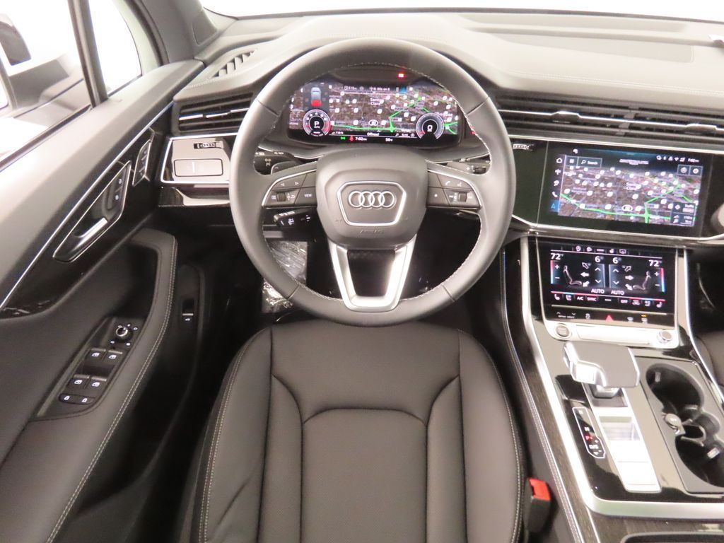 Thumbnail: 2026 Audi Q7 - 12