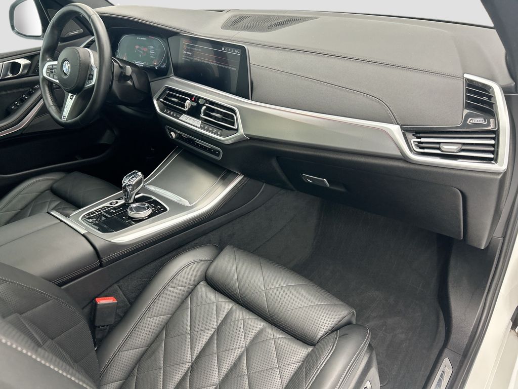 Thumbnail: 2023 BMW X5 - 16