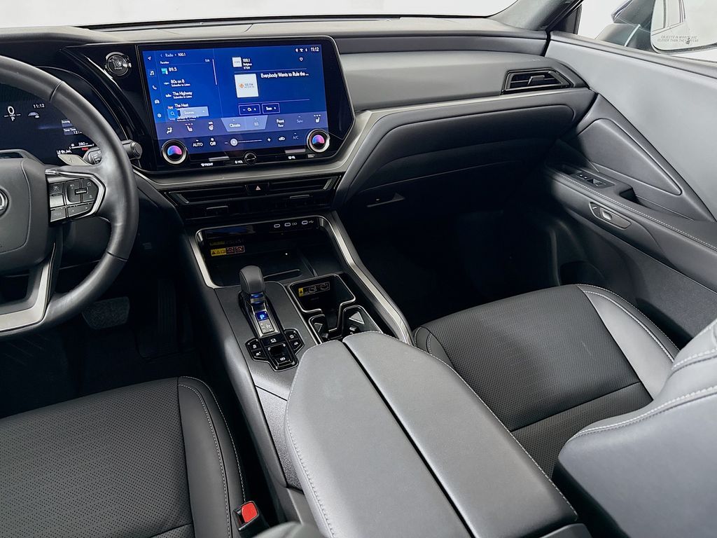 Thumbnail: 2025 Lexus TX - 23