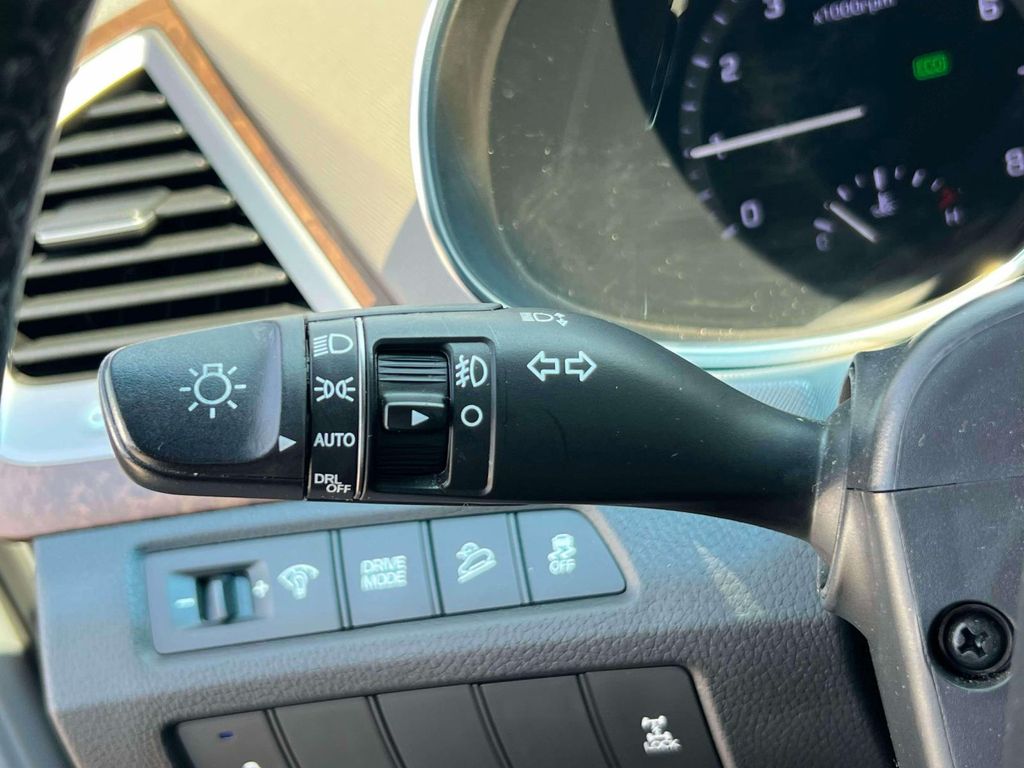 Used 2018 Hyundai Santa Fe SUV
