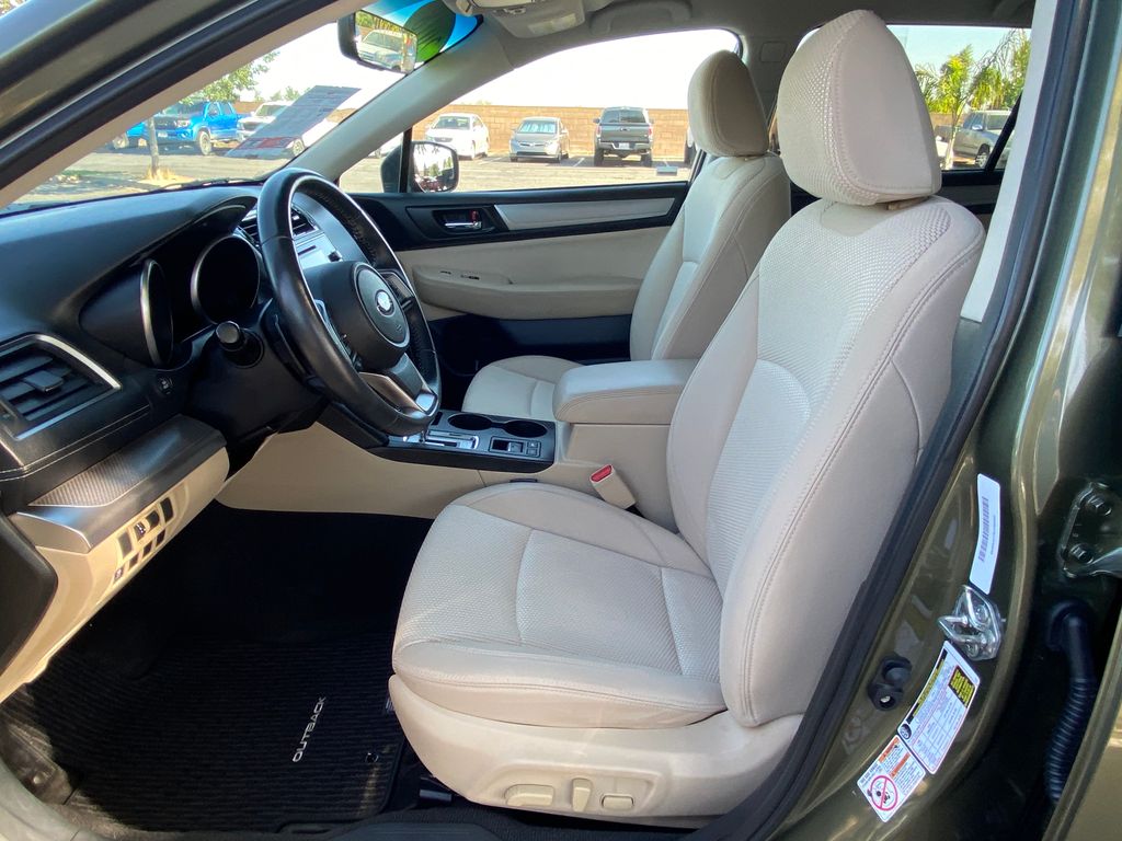 2018 Subaru Outback Premium 24