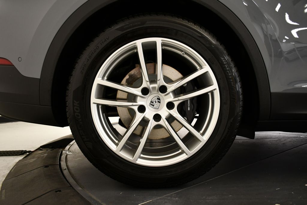 Thumbnail: 2026 Porsche  - 18