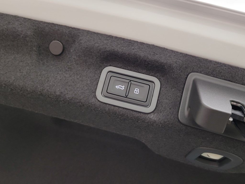 Thumbnail: 2026 Audi A6 - 11