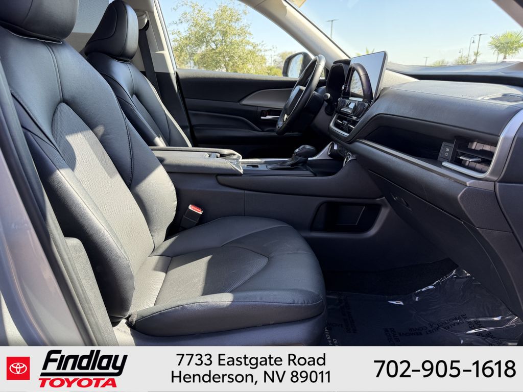 Used 2025 Toyota Grand Highlander SUV