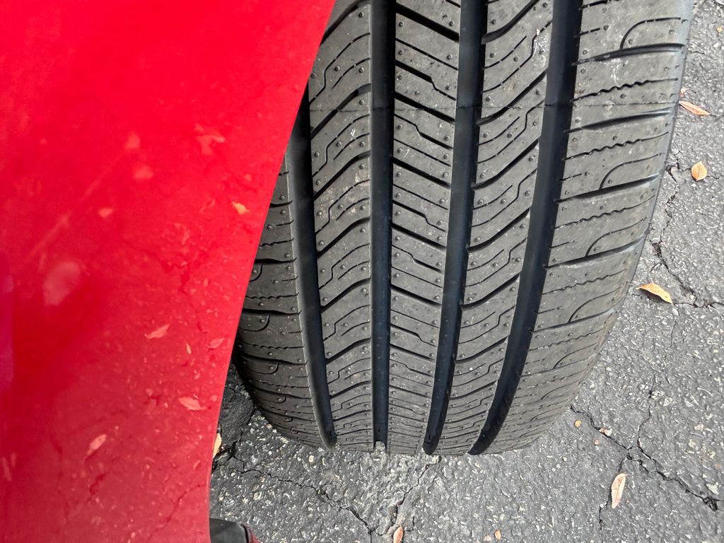 Thumbnail: 2016 Toyota Yaris - 25