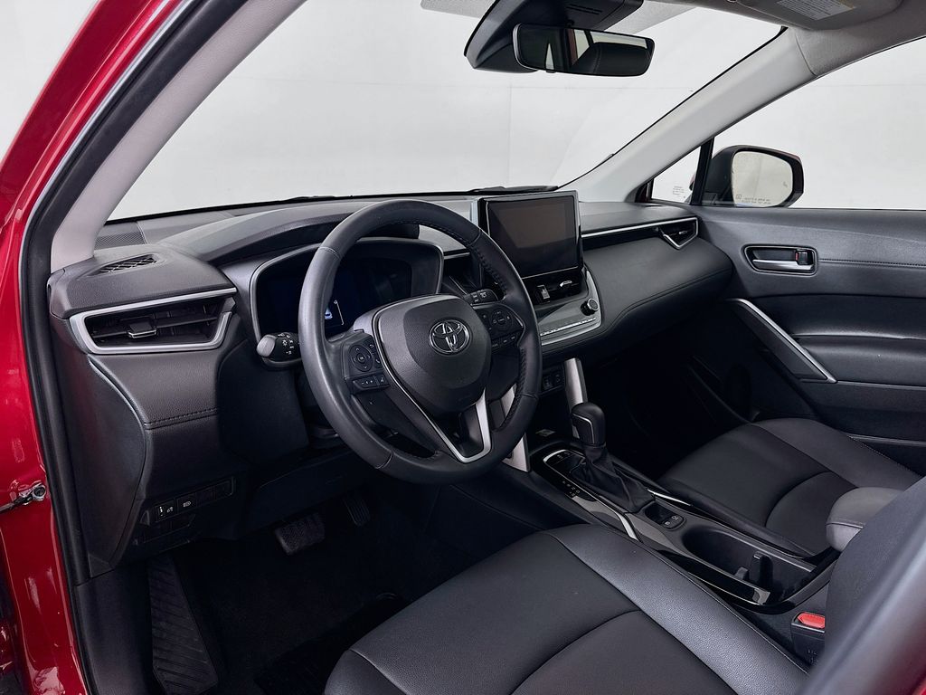 Thumbnail: 2023 Toyota Corolla Cross - 9