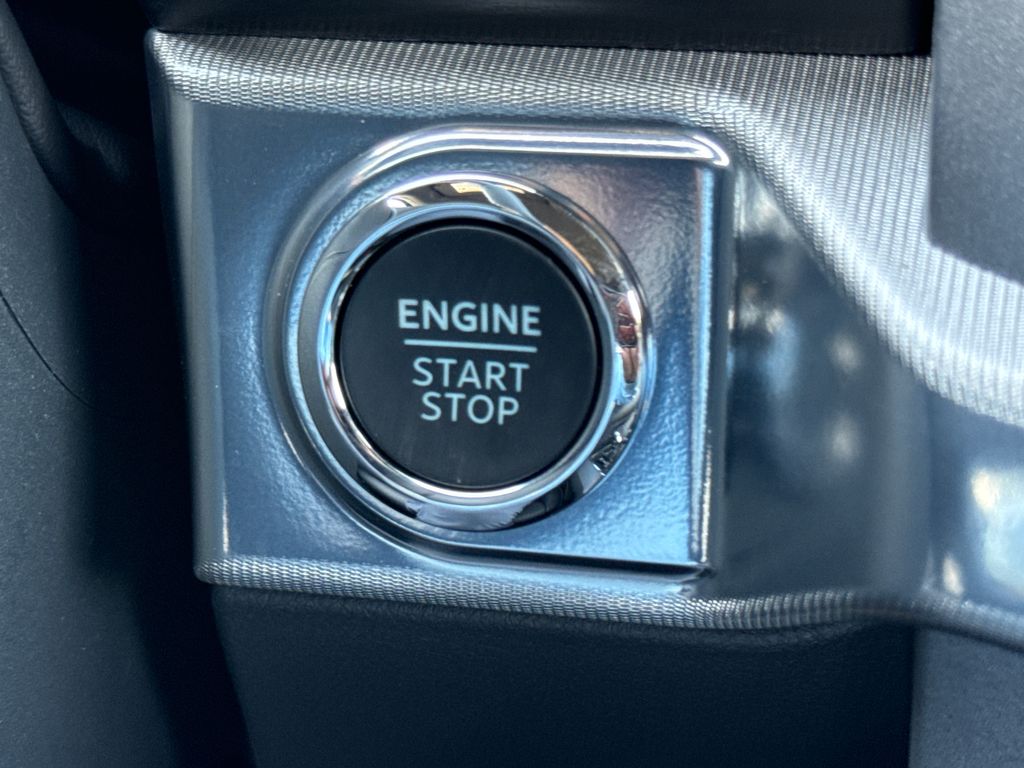 New 2026 Silver Ford Lariat image 24