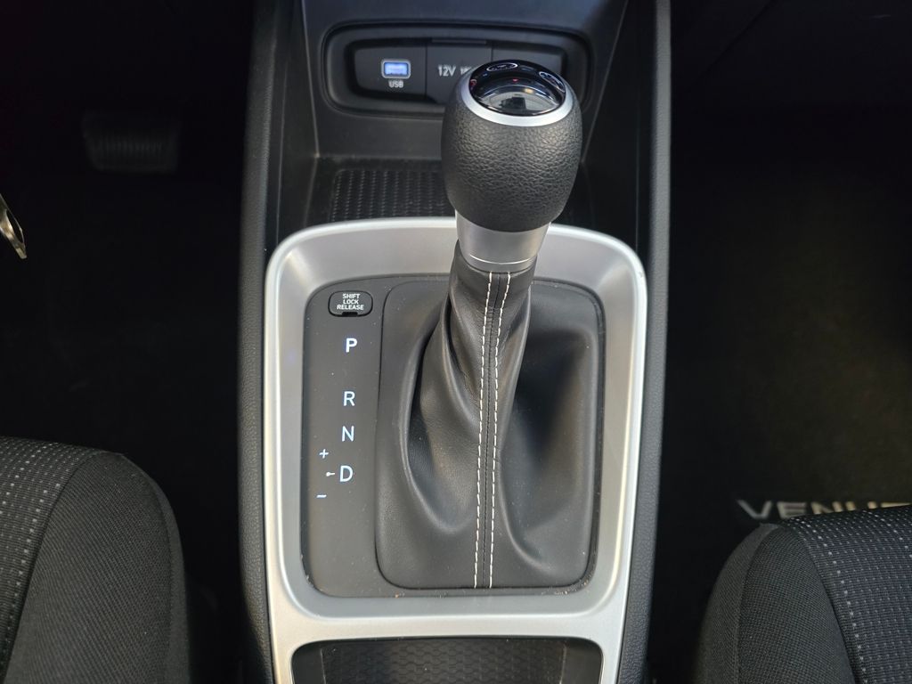 Thumbnail: 2025 Hyundai Venue - 25