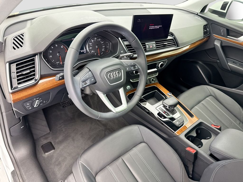 Thumbnail: 2023 Audi Q5 - 9