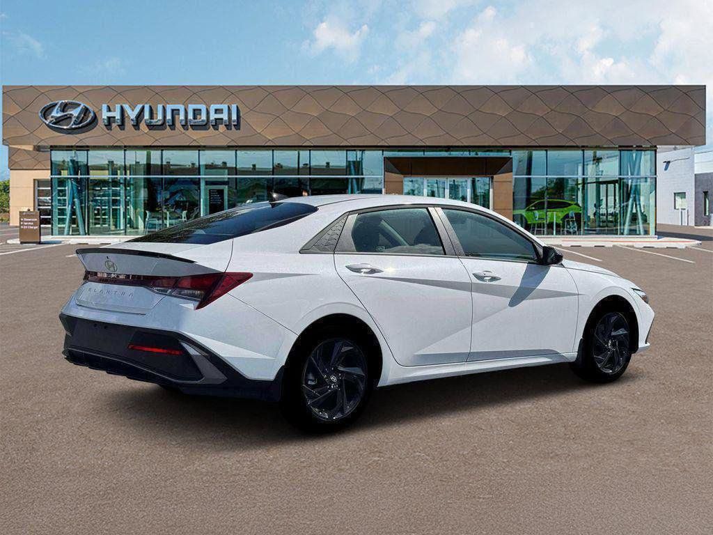 New 2026 White Hyundai SEL Sport image 8