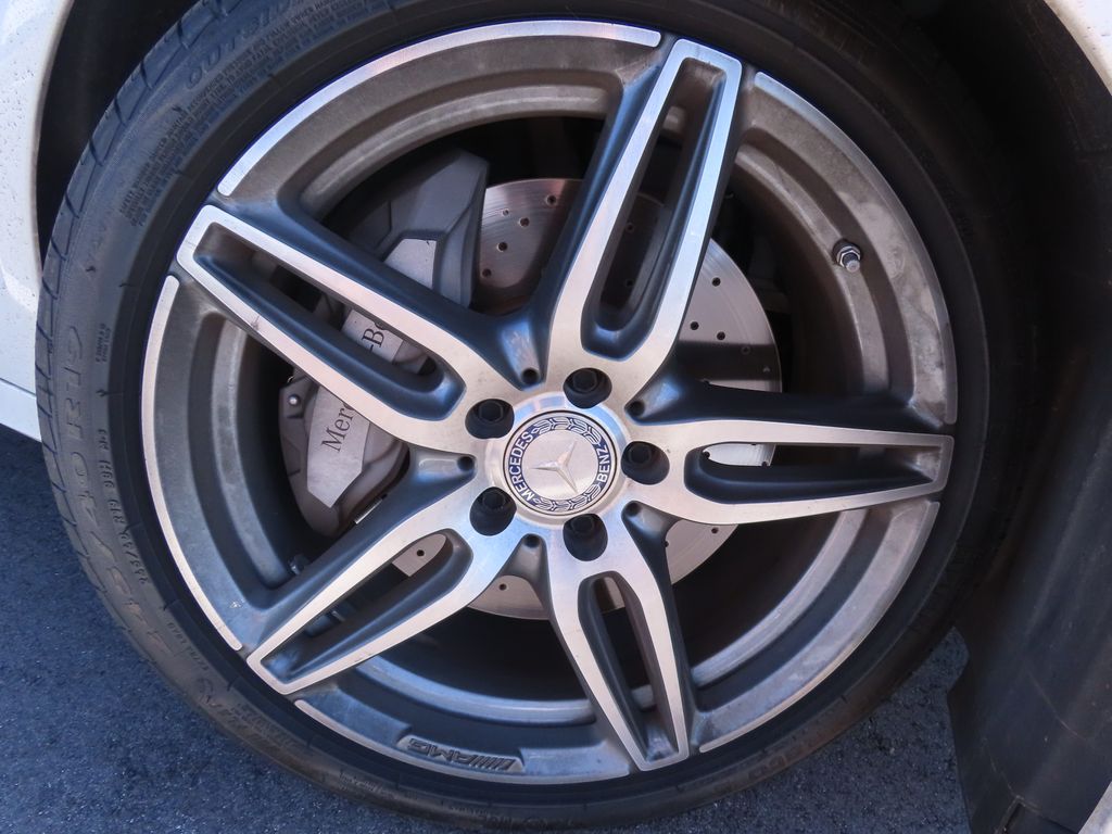 Thumbnail: 2017 Mercedes-Benz E-Class - 18