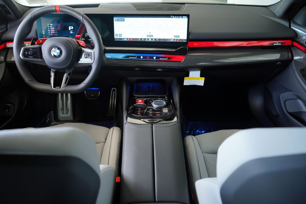 Thumbnail: 2026 BMW M5 - 15