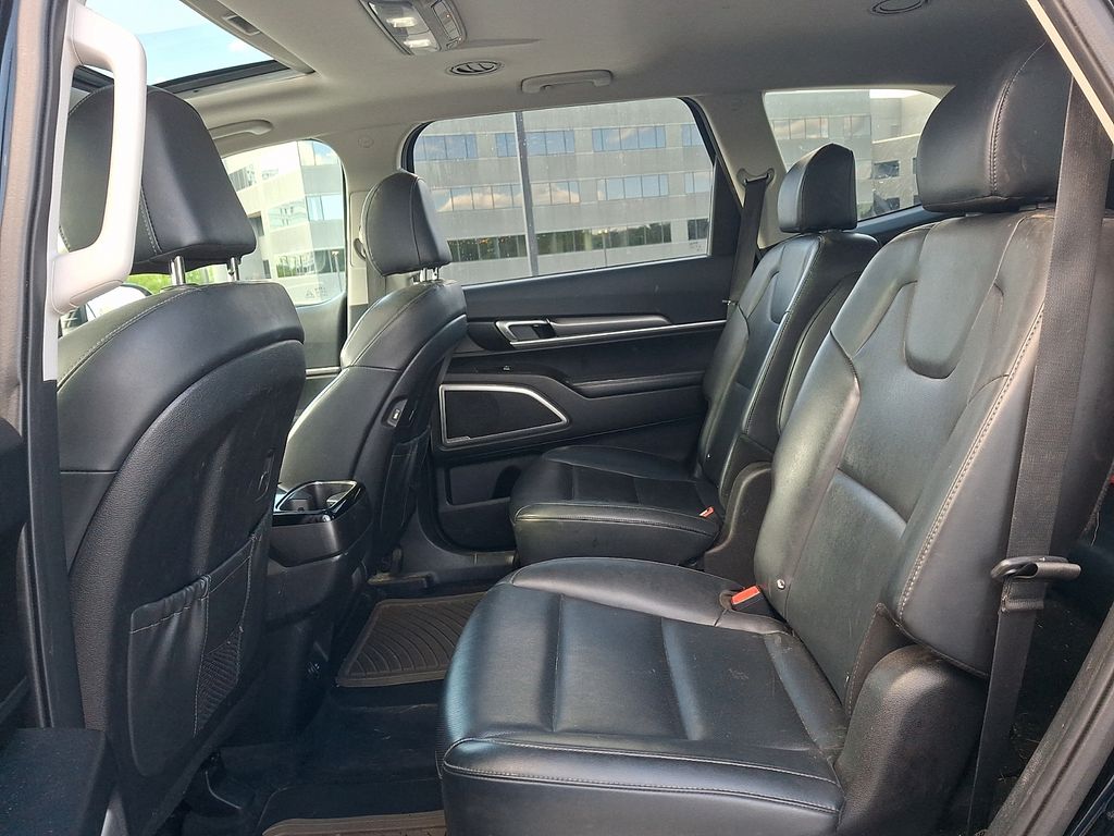 Thumbnail: 2020 Kia Telluride - 13