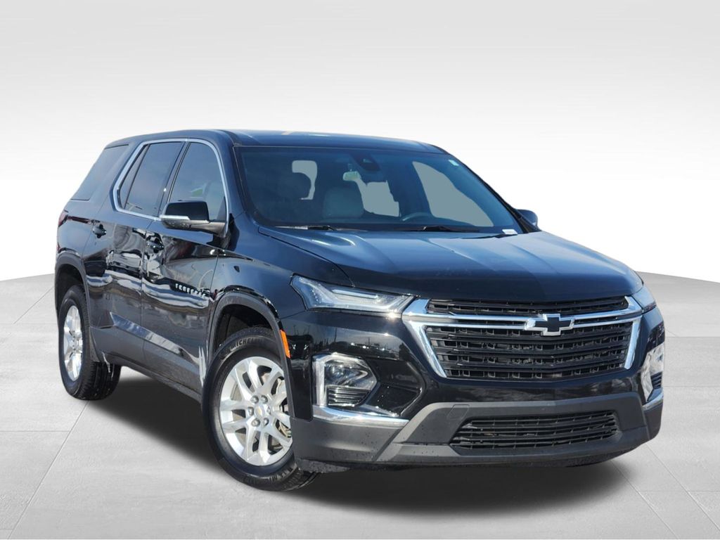 2023 Chevrolet Traverse LS FWD