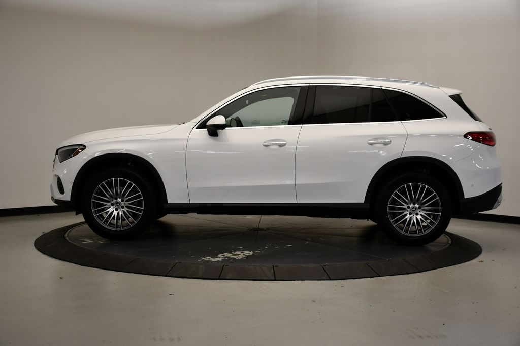 Thumbnail: 2026 Mercedes-Benz GLC - 2