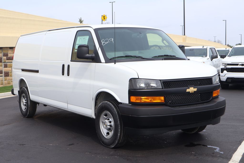 Thumbnail: 2026 Chevrolet Express - 10