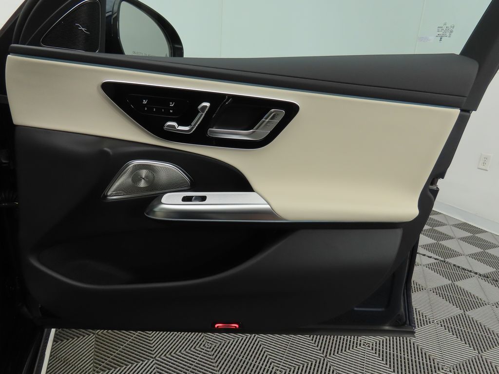 Thumbnail: 2026 Mercedes-Benz E-Class - 25