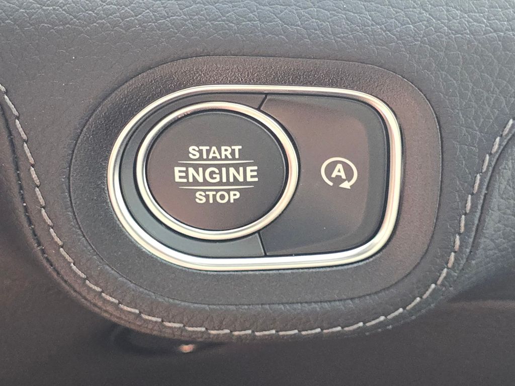 New 2026 Black Mercedes-Benz GLE 53 AMG® image 39