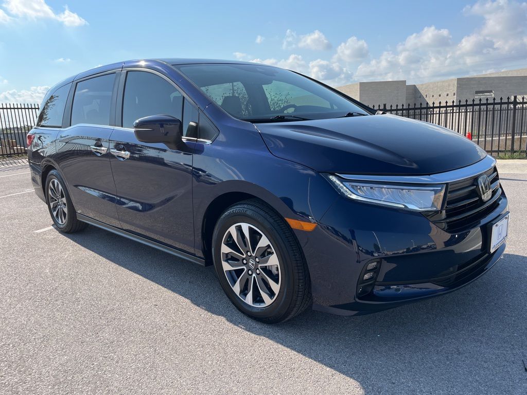Thumbnail: 2022 Honda Odyssey - 3