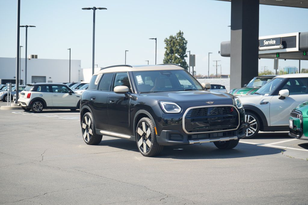 2025 MINI Cooper Countryman Iconic 5