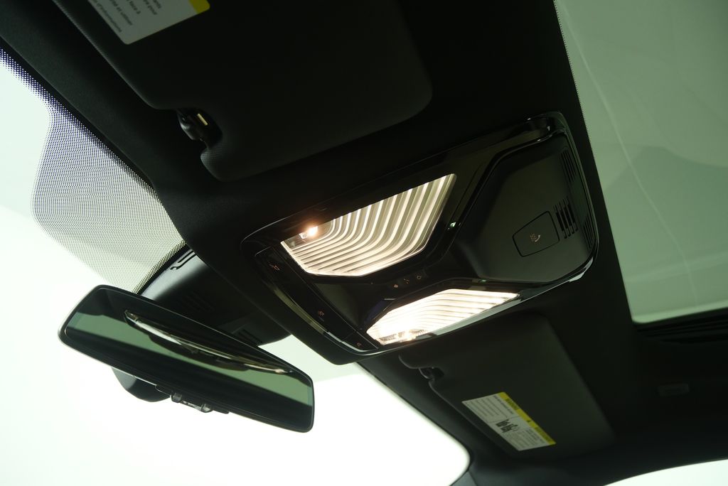 Thumbnail: 2024 BMW 2 Series - 20