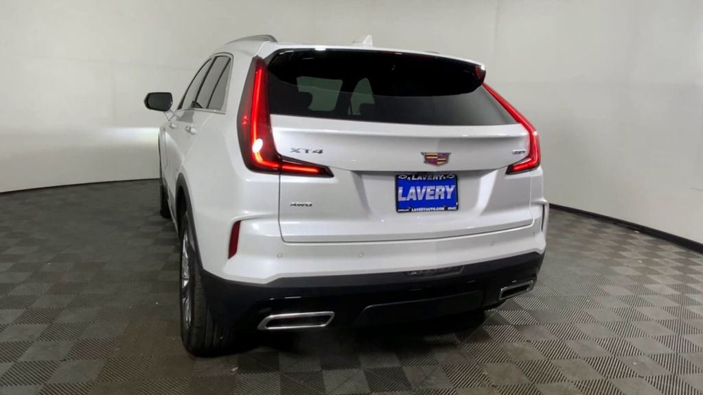 2025 Cadillac XT4 Premium Luxury 7