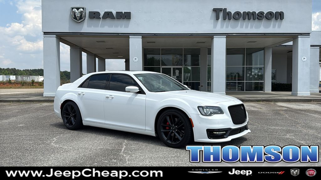 Bright White Clearcoat 2023 Chrysler 300 Sedan Rear-Wheel Drive 8-Speed Automatic