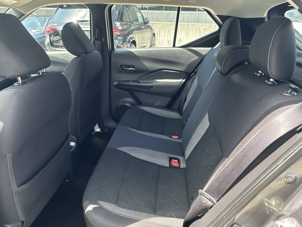 Thumbnail: 2019 Nissan Kicks - 12
