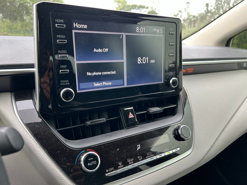 2020 Toyota Corolla LE 20