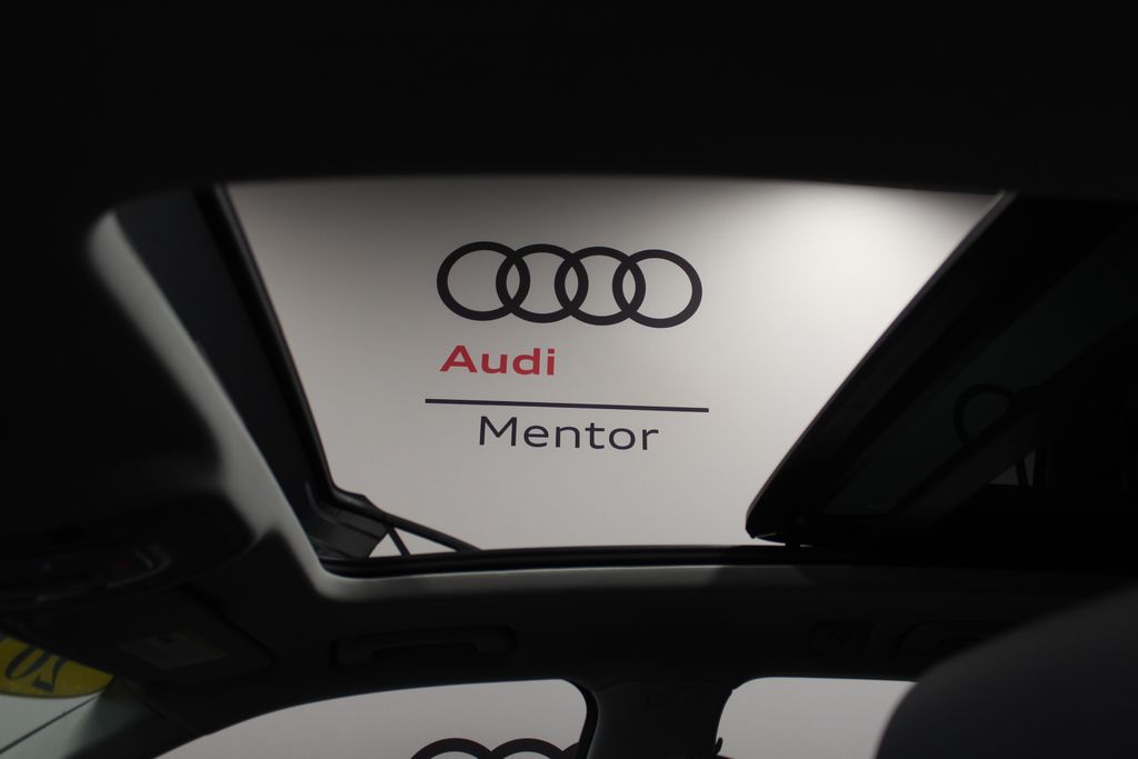 Thumbnail: 2022 Audi Q5 - 12