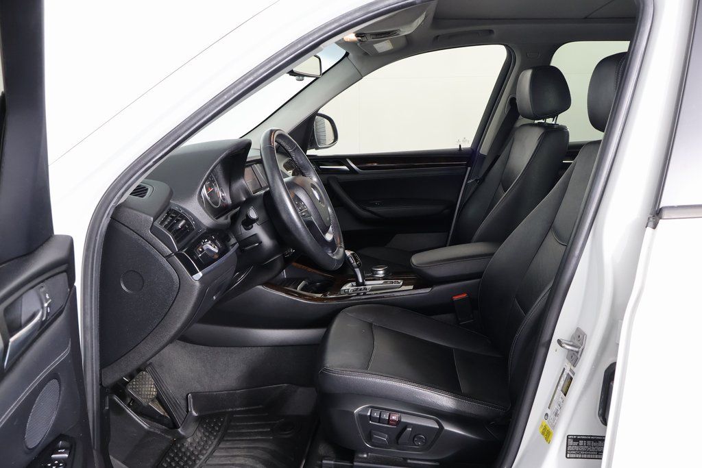 Thumbnail: 2017 BMW X3 - 10