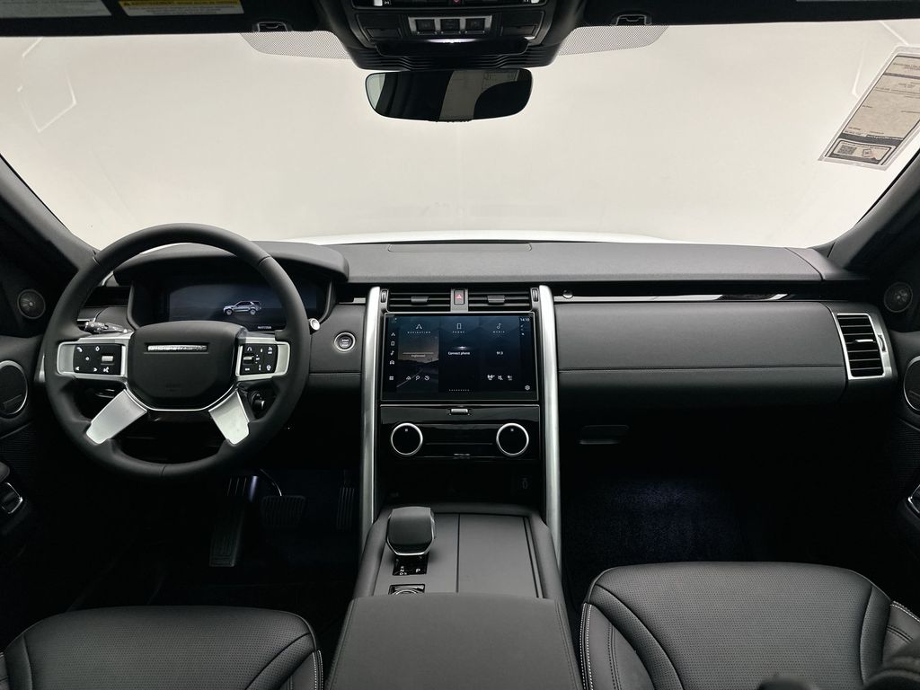 Thumbnail: 2026 Land Rover Discovery - 8