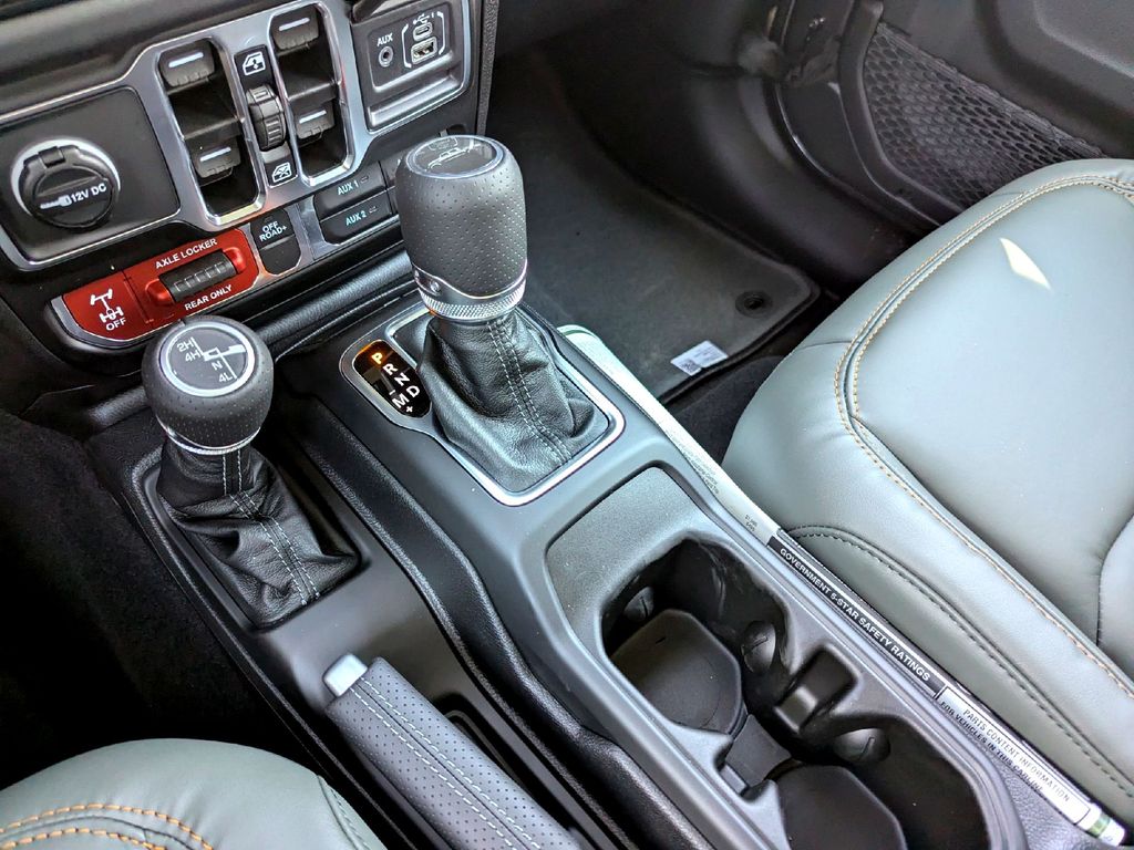 New Car 2025 Jeep Gladiator  Mojave For Sale In Taylor, Texas