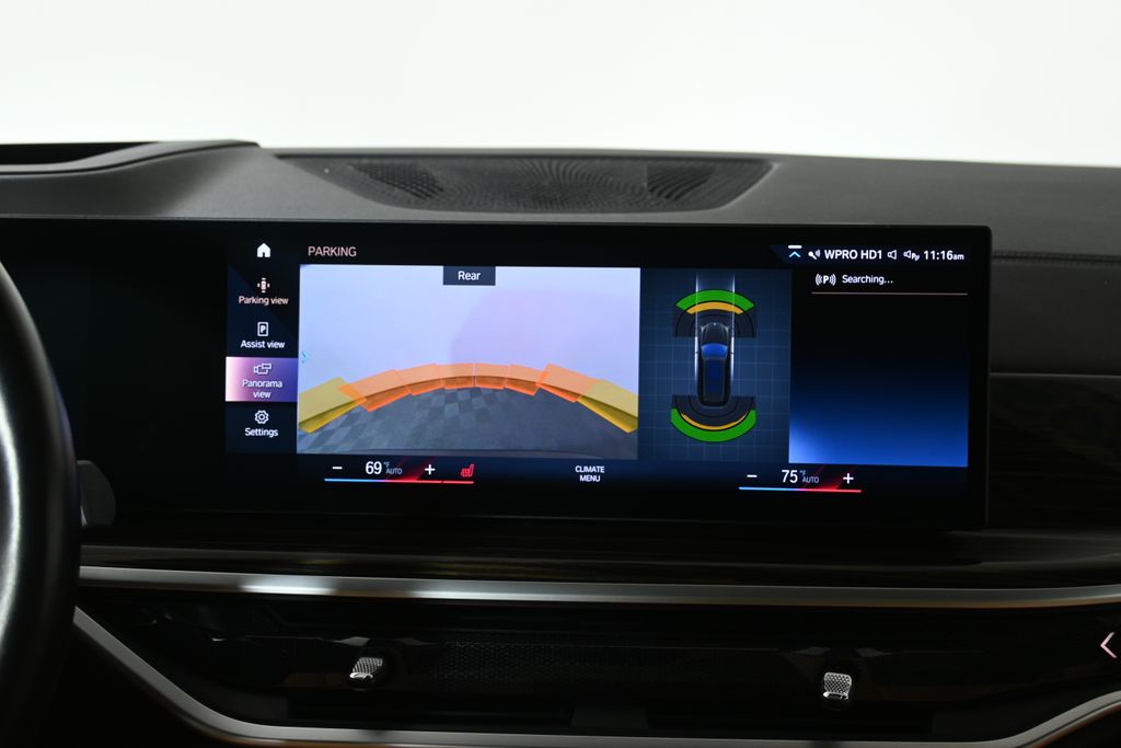 Thumbnail: 2023 BMW X7 - 23