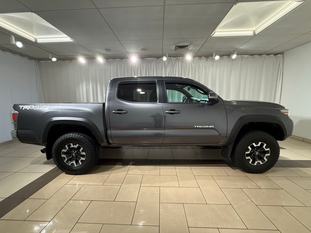 Thumbnail: 2021 Toyota Tacoma - 6