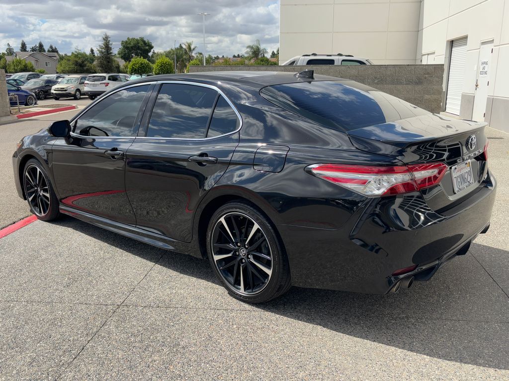 2018 Toyota Camry XSE 2