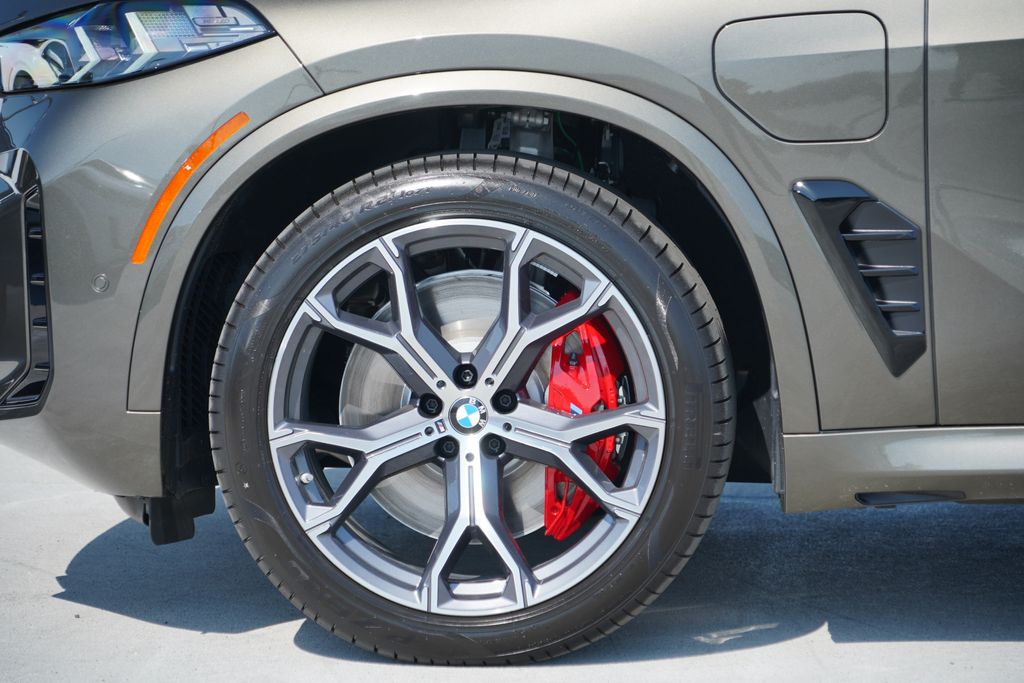 Thumbnail: 2026 BMW X5 - 5