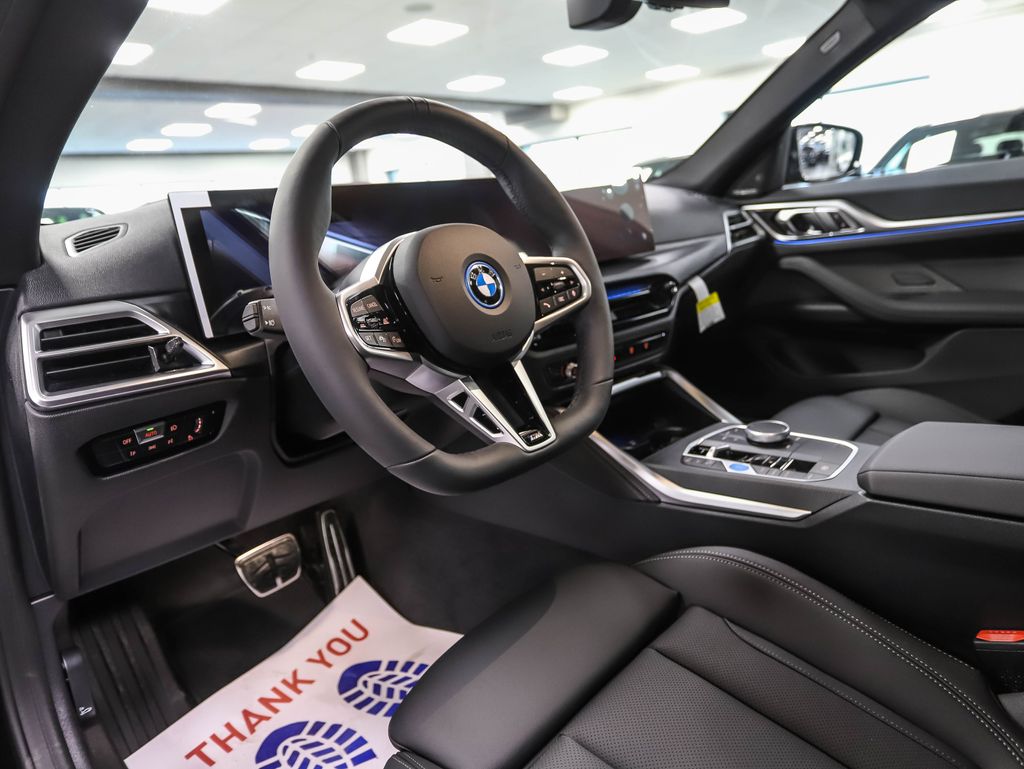 2025 BMW i4 xDrive40 9