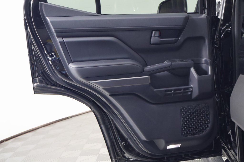 Thumbnail: 2025 Toyota 4Runner - 14