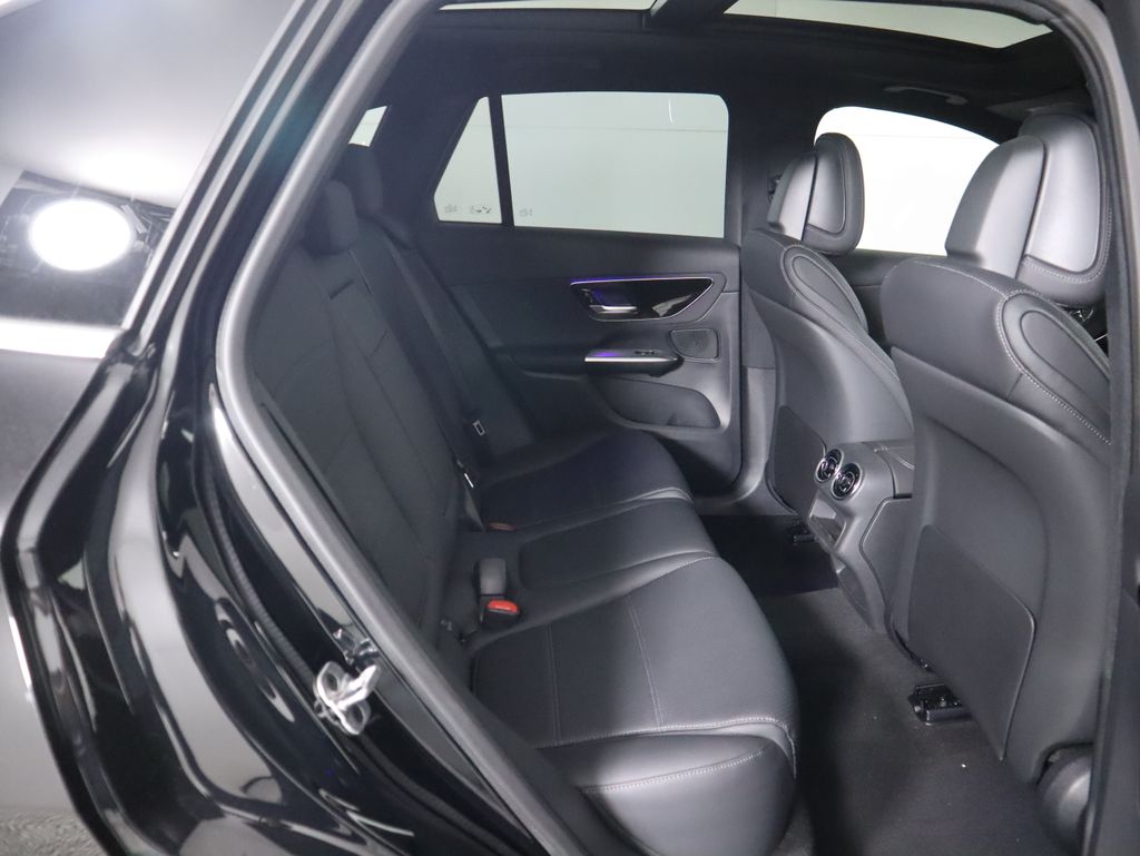 Thumbnail: 2026 Mercedes-Benz GLC - 23