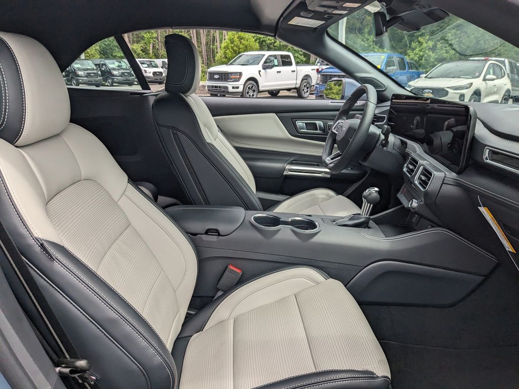 2025 Ford Mustang EcoBoost Premium