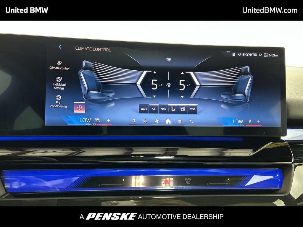 Thumbnail: 2025 BMW i5 - 19