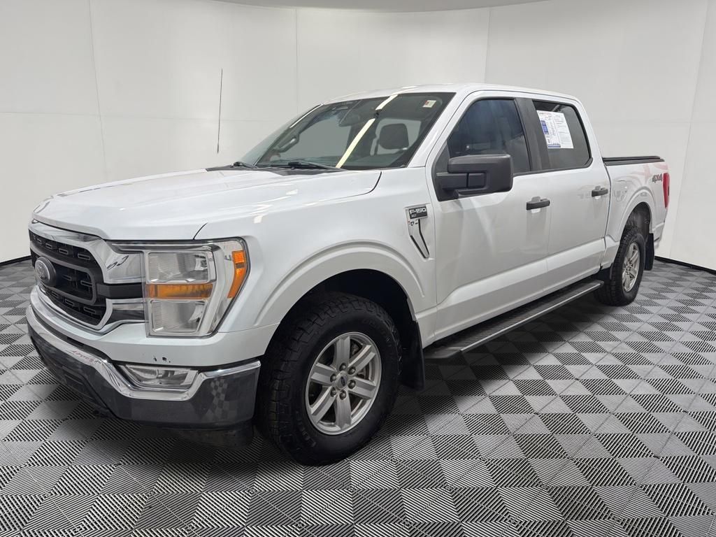 View vehicle photo 3