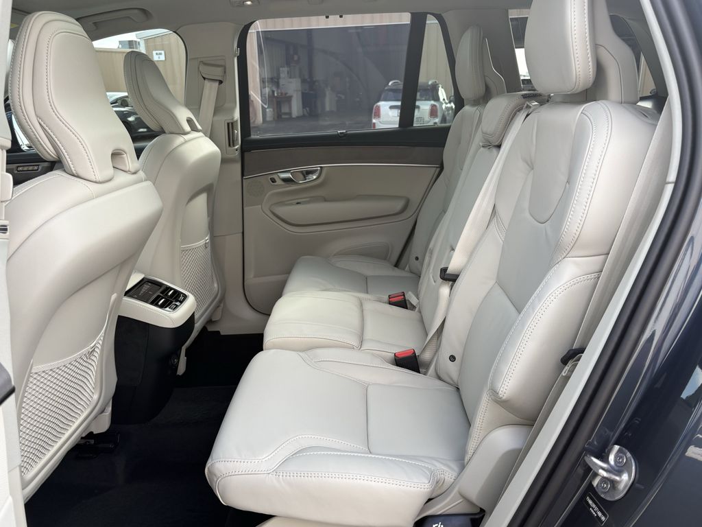 New 2026 Blue Volvo B6 Ultra image 24