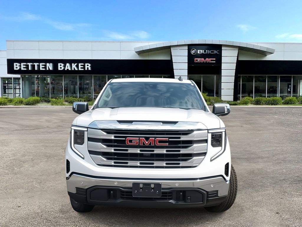 2024 GMC Sierra 1500 SLE 2